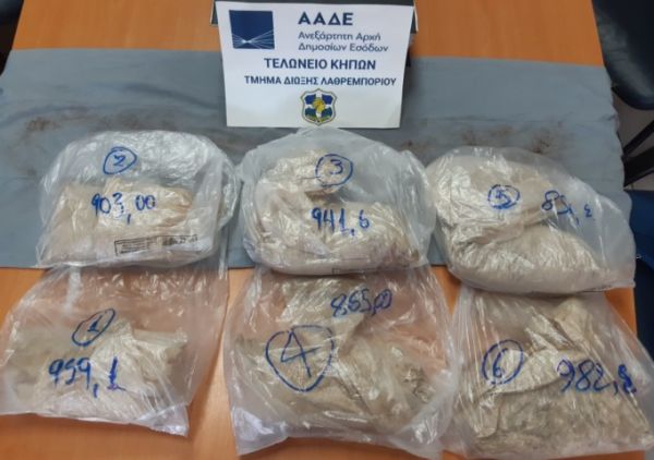Εβρος : Γυναίκα ερχόταν από την Τουρκία ζωσμένη με… 5,5 κιλά ηρωίνη