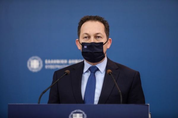 Live η ενημέρωση από τον κυβερνητικό εκπρόσωπο, Στ. Πέτσα