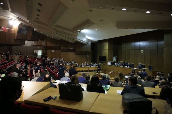 Δίκη Χρυσής Αυγής : Η ώρα των ποινών μετά την άρνηση ελαφρυντικών και το θλιβερό σόου Λαγού