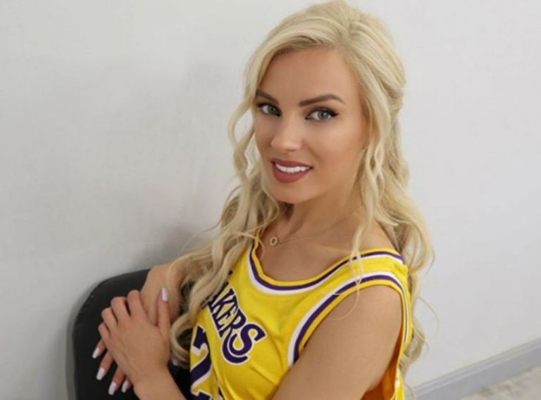 Τζούλια Νόβα : «Δεν με άφηνε να βγω από το σπίτι, με κλείδωνε μέσα»