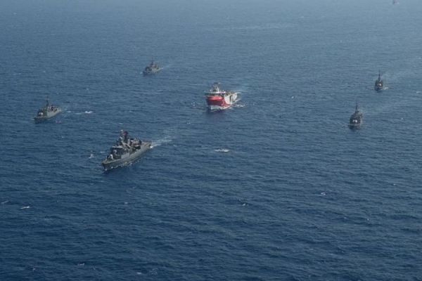Δημοσκόπηση : Τι στάση ζητούν οι Έλληνες να κρατήσει η κυβέρνηση στα ελληνοτουρκικά