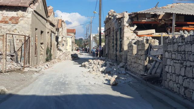 Σεισμός στη Σάμο: Συγκλονιστική μαρτυρία κατοίκου – «Έβλεπα το βουνό να κατεβαίνει»