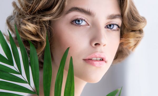 French beauty: Τα tips των Γαλλίδων για φυσικό μακιγιάζ