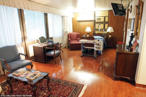 Στα άδυτα της προεδρικής σουίτας στο νοσοκομείο «Walter Reed»