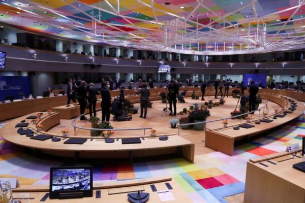 Σύνοδος Κορυφής : Ο Μισέλ ζήτησε από τους ηγέτες να παραδώσουν κινητά και tablets