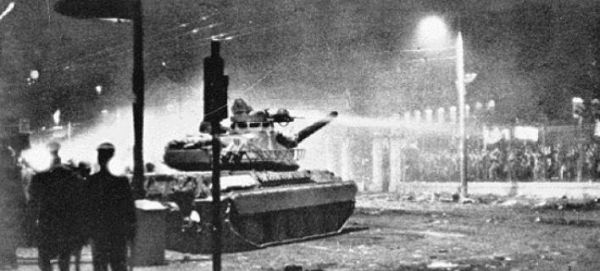 16/10/1975 – Αρχίζει η ιστορική Δίκη του Πολυτεχνείου