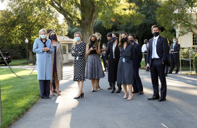 Ντόναλντ Τραμπ : Πολλά άτομα από το επιτελείο του θετικά στον κοροναϊό