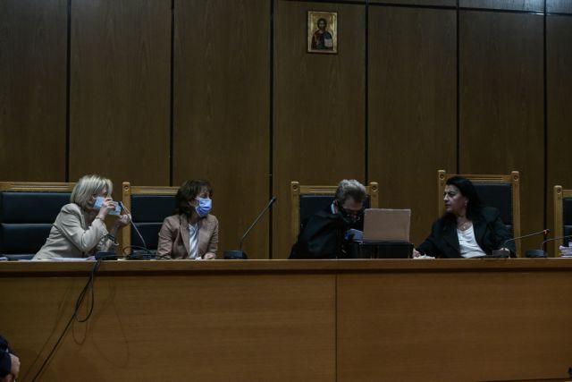 Δίκη Χρυσής Αυγής : Το δικαστήριο αποφασίζει για τις αναστολές – Απορρίφθηκε το αίτημα Κασιδιάρη