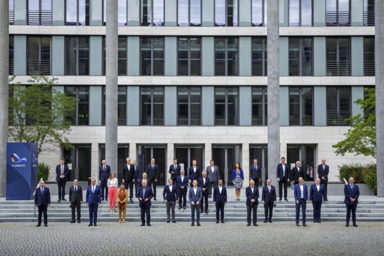 Δένδιας προς τους ΥΠΕΞ της ΕΕ : Η Τουρκία απειλεί την ειρήνη και τη σταθερότητα της Αν. Μεσογείου