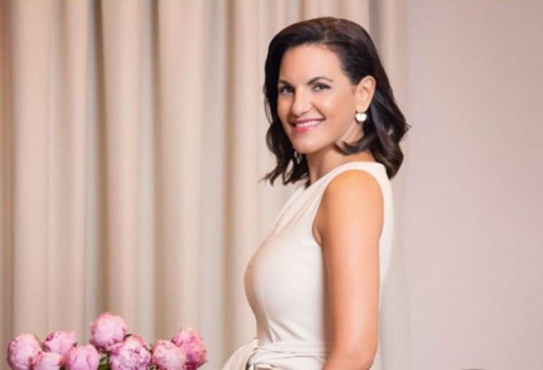 Όλγα Κεφαλογιάννη : Η τρυφερή φωτογραφία μαζί με τις αδερφές της