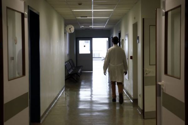 Κοροναϊός : Μεγαλώνει η «μαύρη» λίστα των θανάτων – Νεκρή 55χρονη χωρίς υποκείμενα νοσήματα
