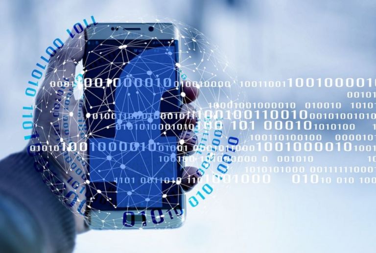 Το Facebook απαιτεί από τους ακαδημαϊκούς να απενεργοποιήσουν τις στοχευμένες διαφημίσεις