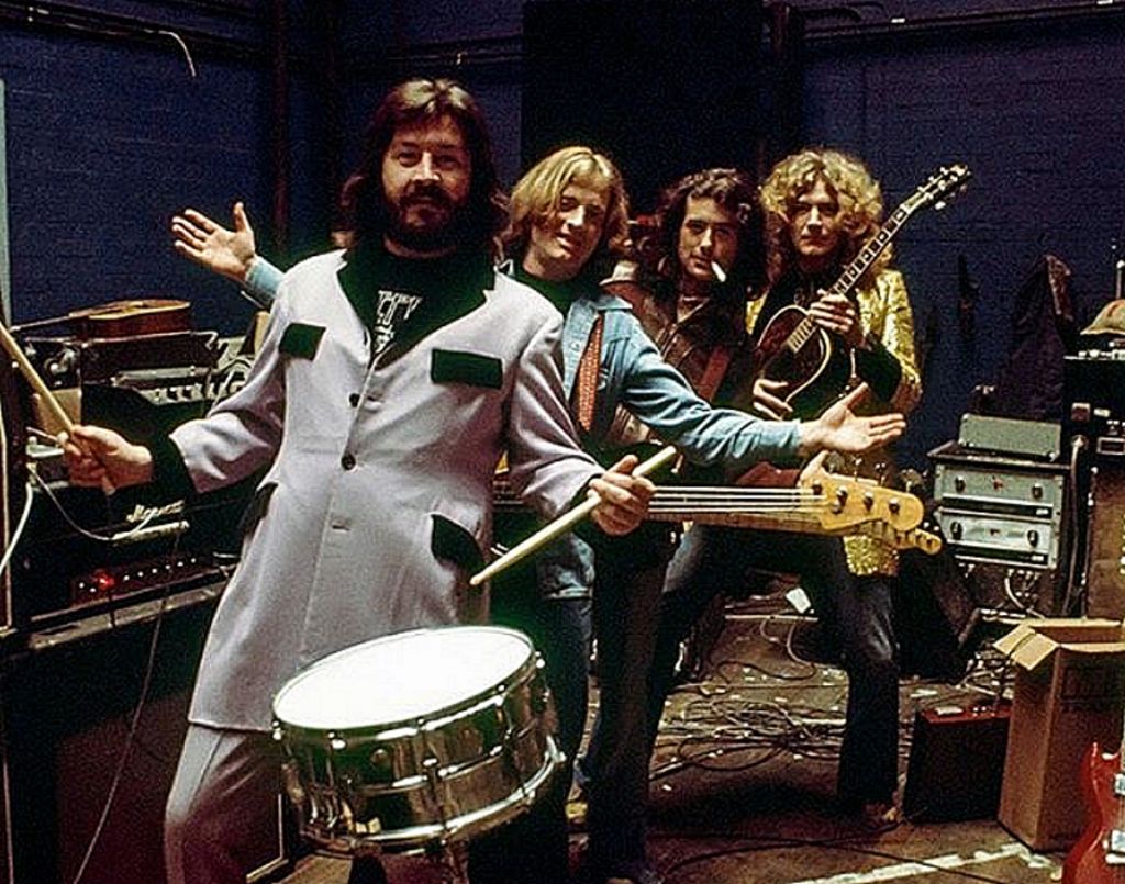 Led Zeppelin : Ακούστε τις μεγαλύτερες επιτυχίες που άλλαξαν τη μουσική σκηνή