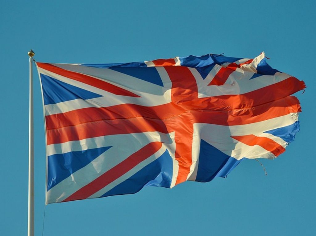 Το Ηνωμένο Βασίλειο βρίσκεται στο «κρίσιμο σημείο» της πανδημίας