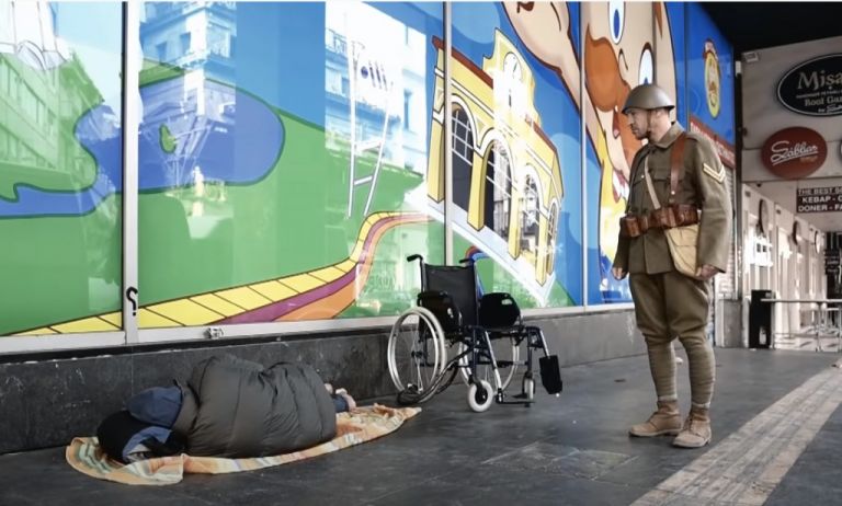 «Μην αφήνεις την ιστορία να ξεθωριάζει» – Ενα συγκινητικό βίντεο για το 1940