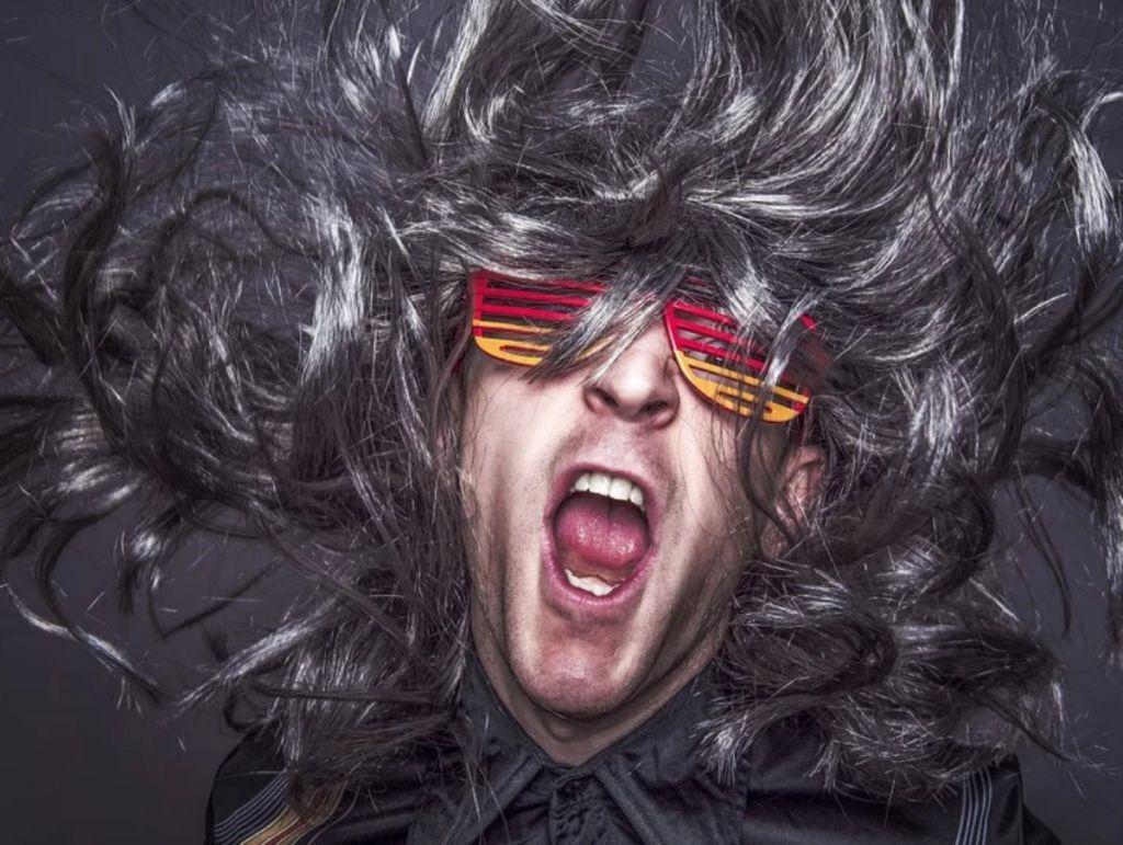 Αστεία «random» βίντεο στο Facebook που θα σε κάνουν να ξεχάσεις ότι είναι 2020