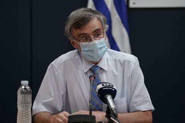 Τσιόδρας για κοροναϊό: Το δεύτερο κύμα της πανδημίας χτυπά ευρωπαϊκές χώρες