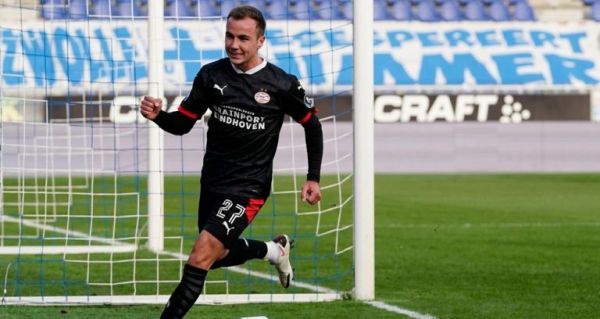 Στο ρελαντί η Αϊντχόφεν