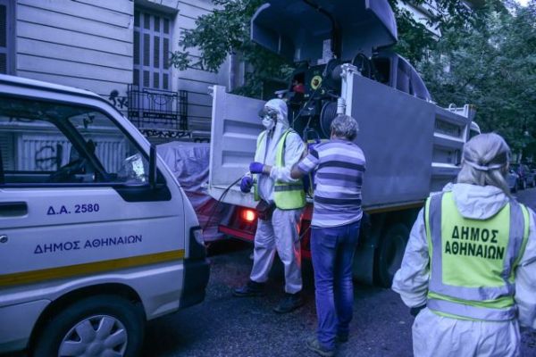 «Βόμβα» από τον Πρόεδρο του ΕΟΔΥ: Κάποιοι νοσηλευτές στο γηροκομείο νοσούν εδώ και δυο εβδομάδες