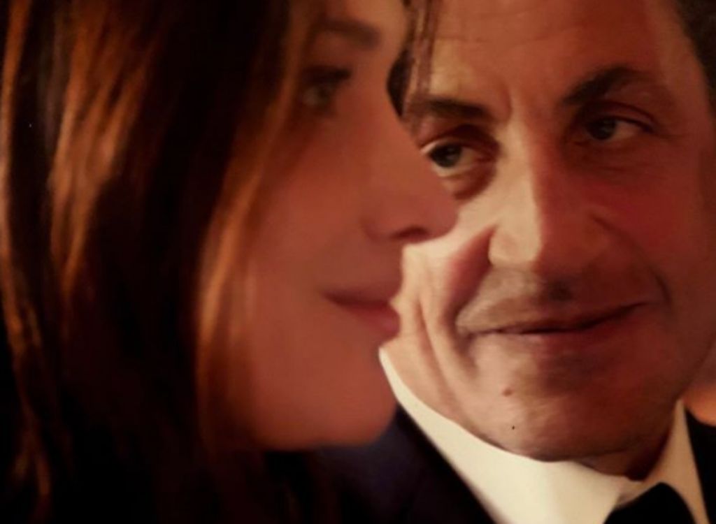 Κάρλα Μπρούνι : Μετά το ερωτικό σκάνδαλο αφιερώνει τραγούδι στον Σαρκοζί