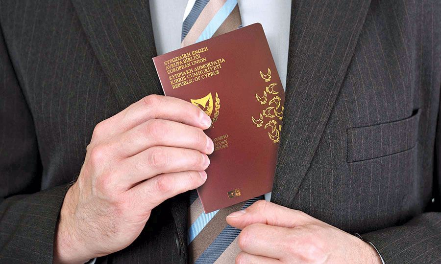 Κύπρος : Σκάνδαλο μεγατόνων με τα «χρυσά» διαβατήρια - Καταργούνται μετά τις αποκαλύψεις