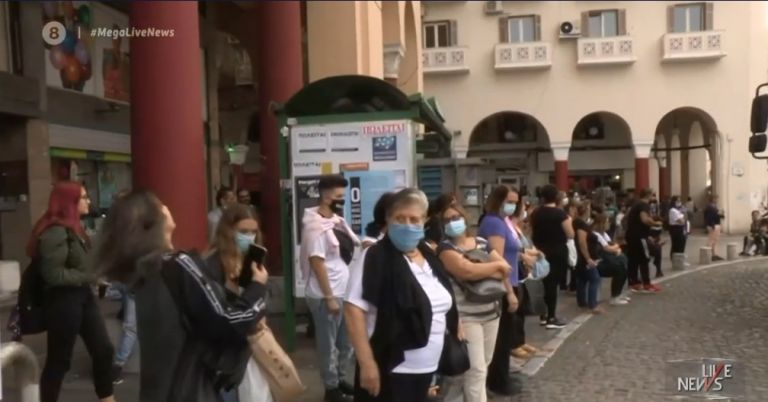 Κοροναϊός : Εικόνες απίστευτου συνωστισμού στα ΜΜΜ – Τρύπα στο «νερό» τα επιπλέον λεωφορεία