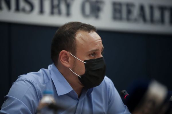 Μαγιορκίνης : Η χώρα μας διανύει το δεύτερο κύμα της πανδημίας