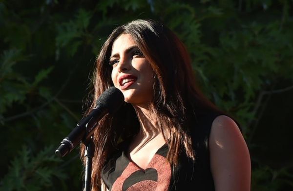 «Unfinished» : Μια πρώτη ματιά στην αυτοβιογραφία της Πριγιάνκα Τσόπρα