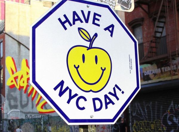 Οι πιο διασκεδαστικές πινακίδες σήμανσης βρίσκονται στη Νέα Υόρκη