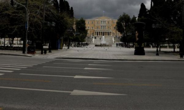 Κοροναϊός : Μάσκα παντού κι απαγόρευση κυκλοφορίας μετά τις 00:30