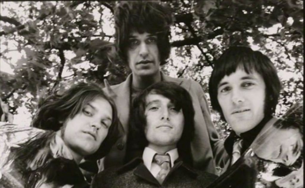 The Kinks : Νέα ματιά για το θρυλικό άλμπουμ «Lola Versus Powerman»