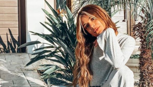 Ελευθερία Ελευθερίου: Φόρεσε το κόκκινο μπικίνι της και έβαλε «φωτιά» στο Instagram