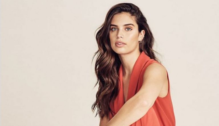 Σάρα Σαμπάιο : Γυμνάζεται και «κολάζει» στο  Instagram