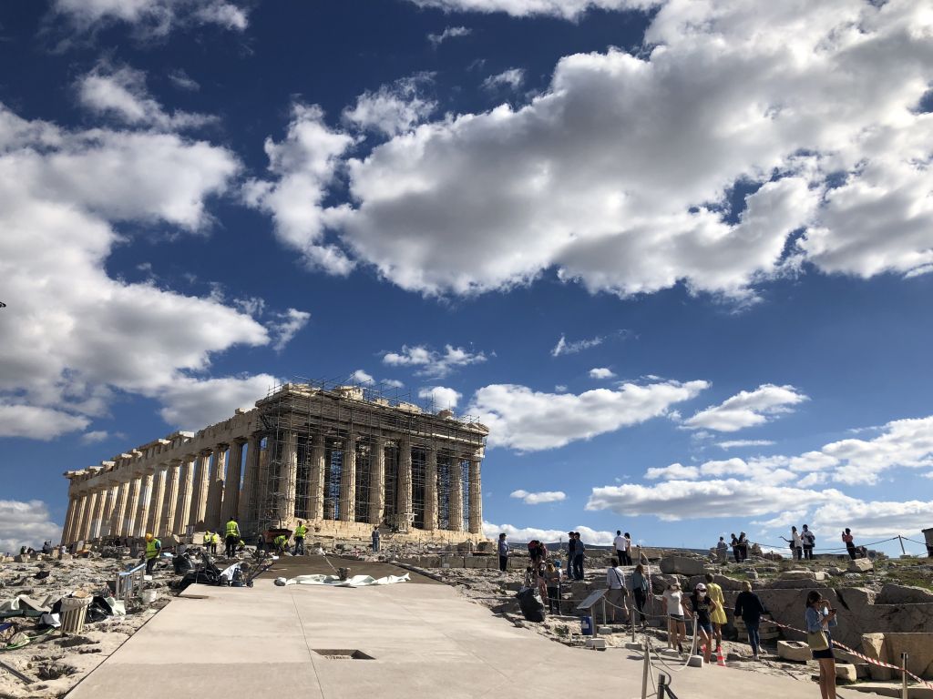 Ακρόπολη : O πρόεδρος της Επιτροπής Συντηρήσεως Μνημείων Ακροπόλεως απαντά για το «τσιμέντο»