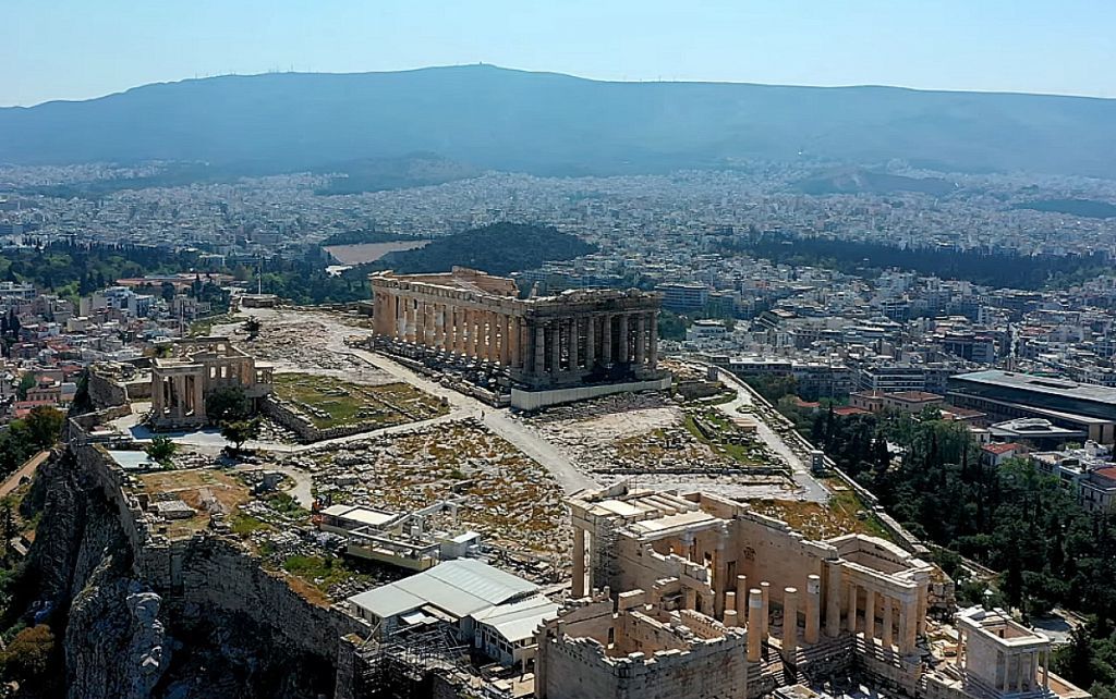 Ακρόπολη : Αυτό το drone κατέγραψε από ψηλά το επίκεντρο της ομορφιάς της Αθήνας