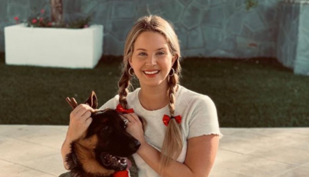 Λάνα Ντελ Ρέι : Δίνει νέα «πνοή» στον ύμνο της Liverpool «You Never Never Walk Alone»