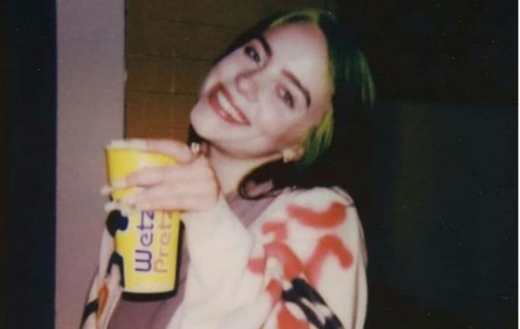 Billie Eilish : Δείτε το βιντεοκλίπ του ολοκαίνουργιου τραγουδιού «Therefore I Am»