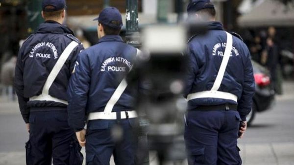 Κοροναϊός : 400 αστυνομικοί θετικοί στον ιό