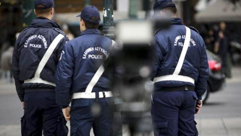 Κοροναϊός : 400 αστυνομικοί θετικοί στον ιό