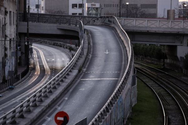 Απαγόρευση κυκλοφορίας : Τι οδήγησε τον Κυριάκο Μητσοτάκη στα νέα μέτρα