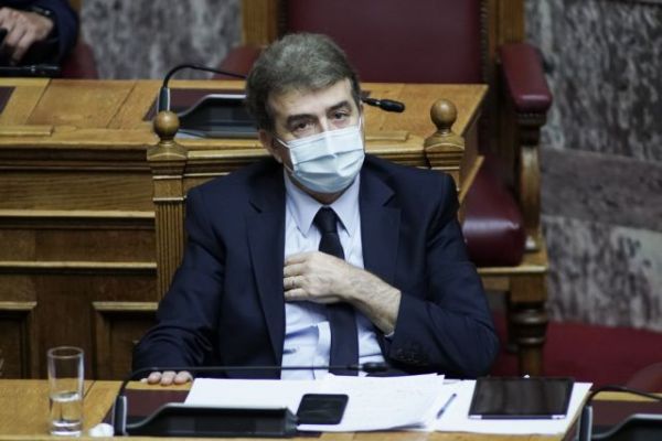 Πολυτεχνείο : Επικοινωνία Χρυσοχοΐδη με τους πολιτικούς αρχηγούς για την επέτειο