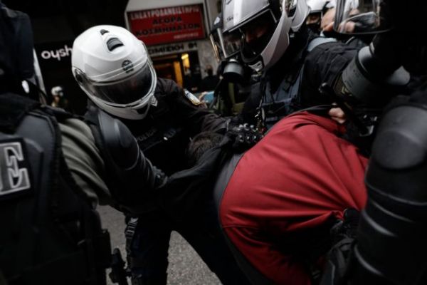 Πολυτεχνείο : «Η ΕΛ.ΑΣ έκανε αυτό που έπρεπε» λέει ο Στ. Πέτσας