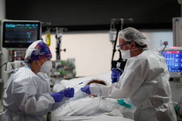 Κοροναϊός : Ασθενής ζήτησε να αποχαιρετήσει τους δικούς του με βιντεοκλήση