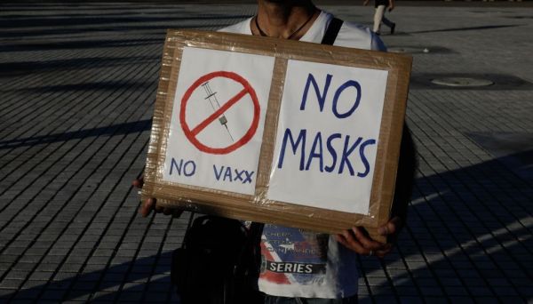 Πώς θα σωθούμε από τους ηλίθιους του κοροναϊού όταν βρισκόμαστε σε πόλεμο;