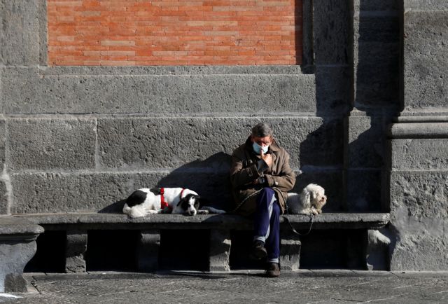 Κοροναϊός – Ιταλία : Παραμένουν πάνω από 800 οι καθημερινοί θάνατοι – Στις 28.000 τα κρούσματα