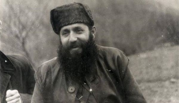 Ο Χιώτης είχε γράψει τραγούδι για τον Βελουχιώτη που…αγνοείται