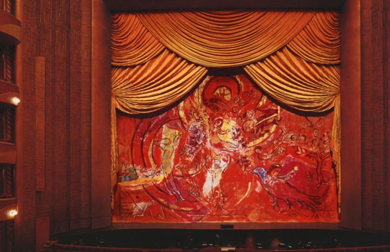 Στο «σφυρί» αυλαία με την υπογραφή του Μαρκ Σαγκάλ