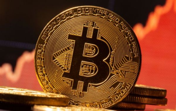 Στις 19.000 δολάρια η τιμή του bitcoin για πρώτη φορά σε 3 χρόνια