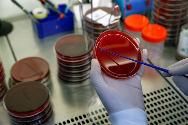 Κοροναϊός : «Η πανδημία θα τελειώσει το 2021» λέει ο πρώην επικεφαλής του FDA