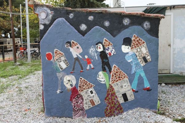 Τηλεκπαίδευση : Οι ηλεκτρονικές τάξεις μένουν κενές από προσφυγόπουλα